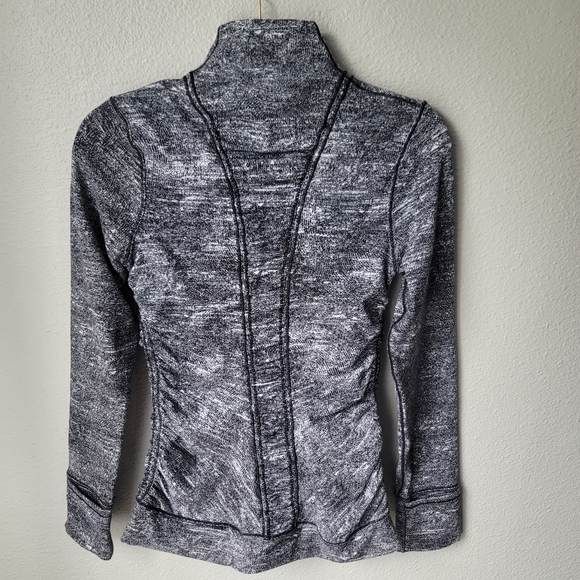 Lululemon Cypress Kiss 1/2 Zip Pullover, Size 6, Color Rush Jacquard Black White - Picture 5 of 8